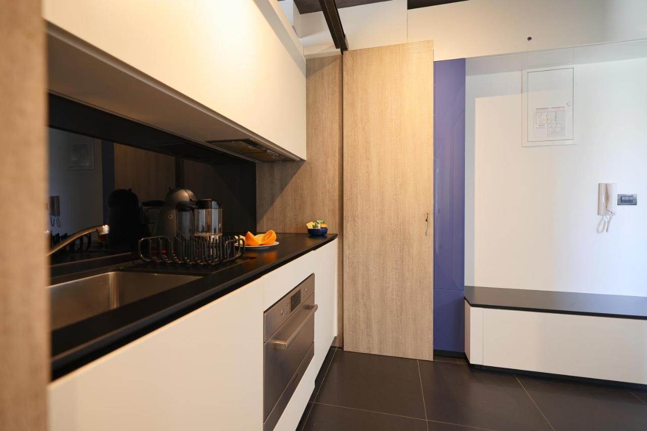 Apartament F *