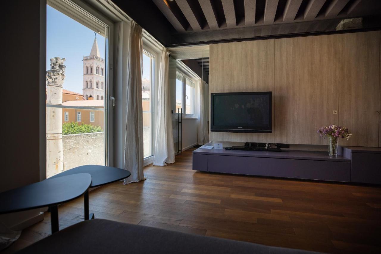 F Apartament